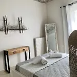 Modern Rustic House Apartament