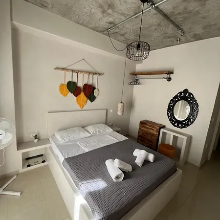 Modern Rustic House In The Heart Of The Village Кефалос